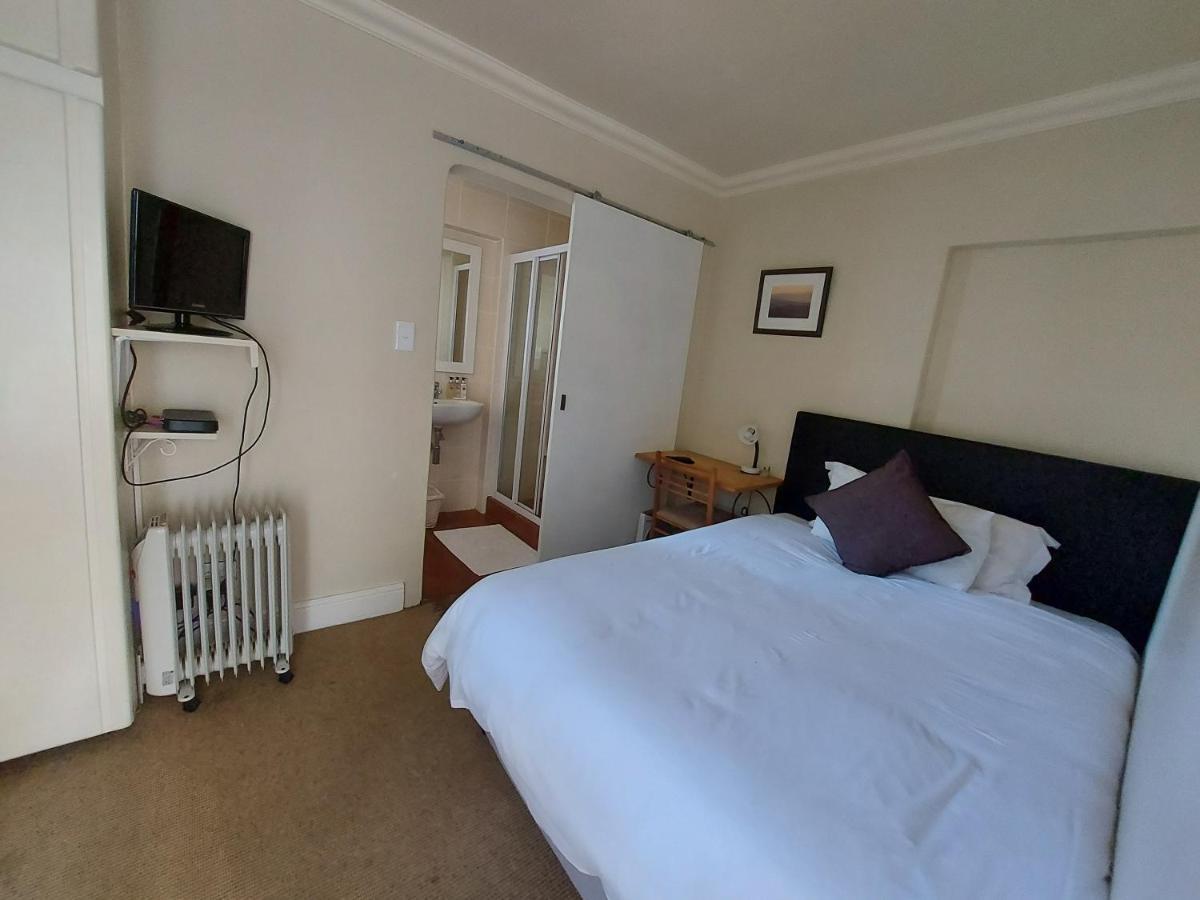 Newlands Guest House Cape Town Bagian luar foto